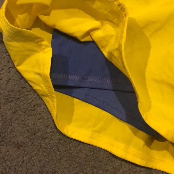 Nike shorts - Picture 2 of 3